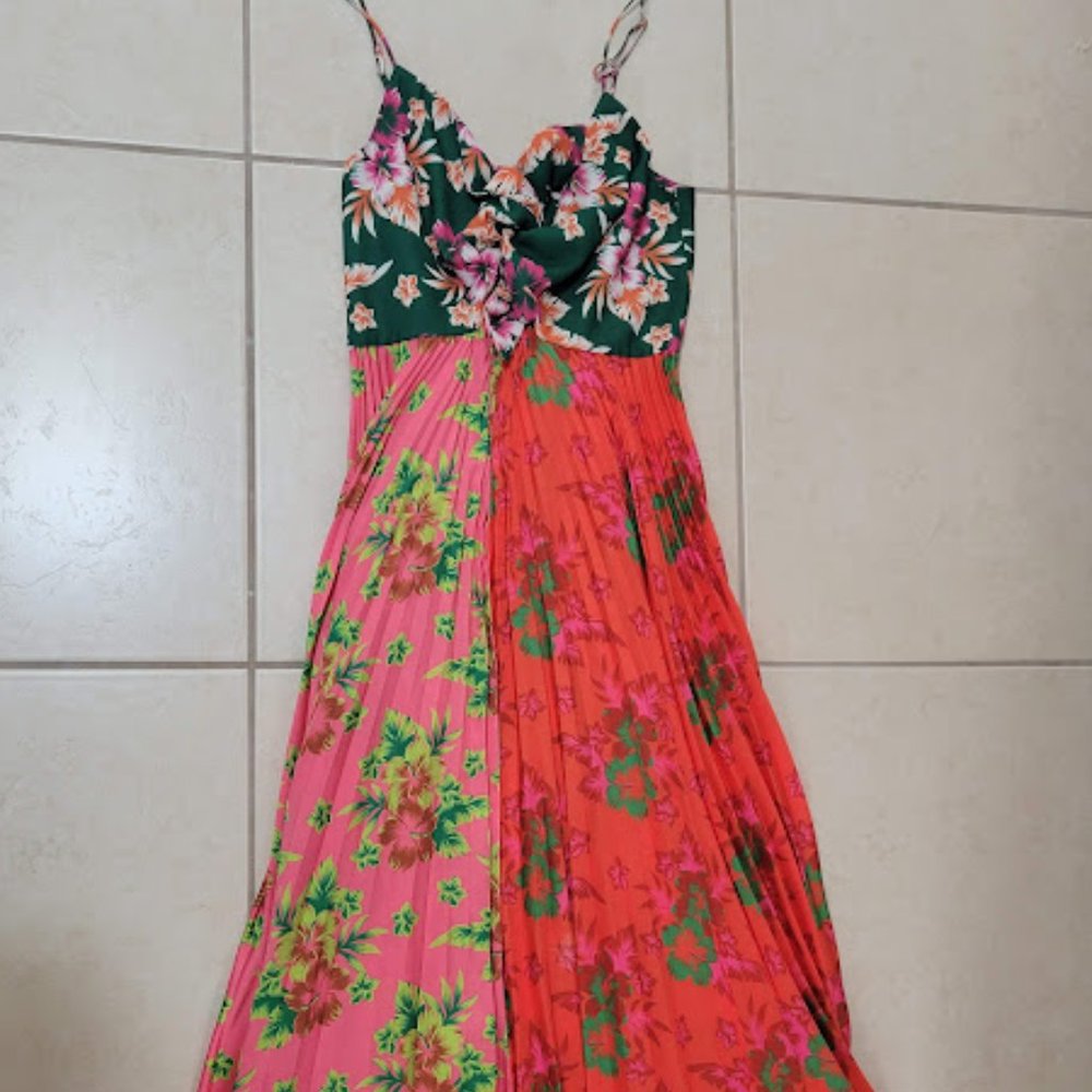 Delfi Collective Dress